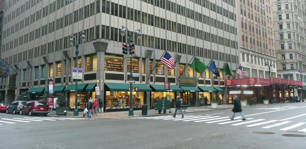 Barnes & Noble - Fifth Avenue